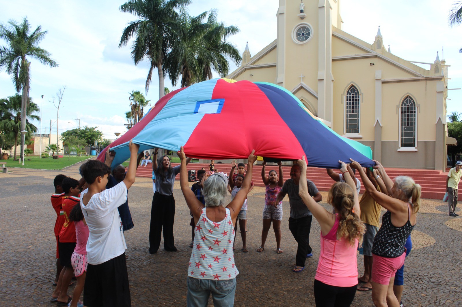 ‘Círculos de Música’ é nova atração, todas as quintas, na praça da Brasilândia