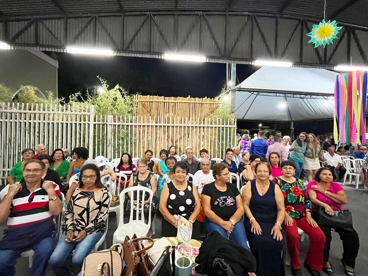 Melhor Idade de Mira Estrela participa do tradicional baile do Consórcio Intermunicipal da Melhor Idade na cidade de Meridiano