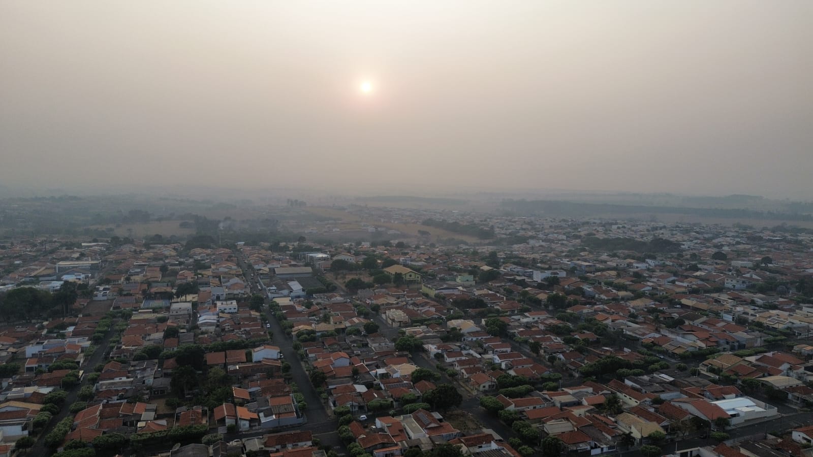 Fumaça de queimadas atinge 60% do Brasil e deve chegar a outros países