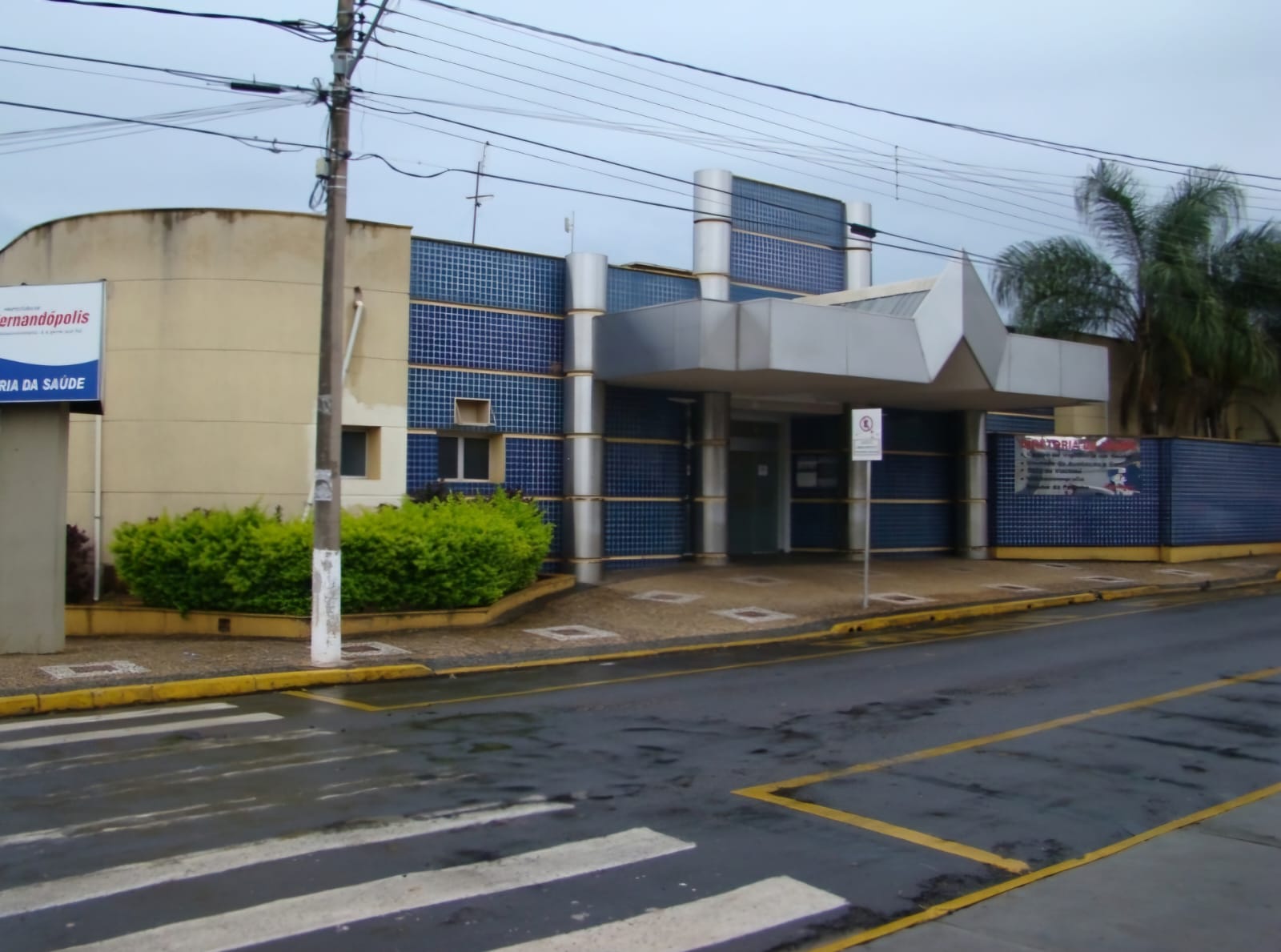 Central de Saúde recebe vacinas contra COVID-19