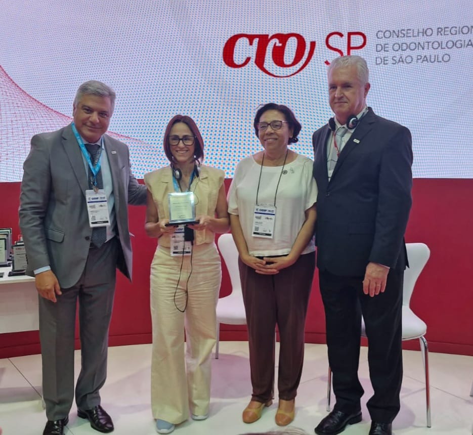 Fernandópolis é premiada no Prêmio Nacional CFO de Saúde Bucal durante o 42º CIOSP