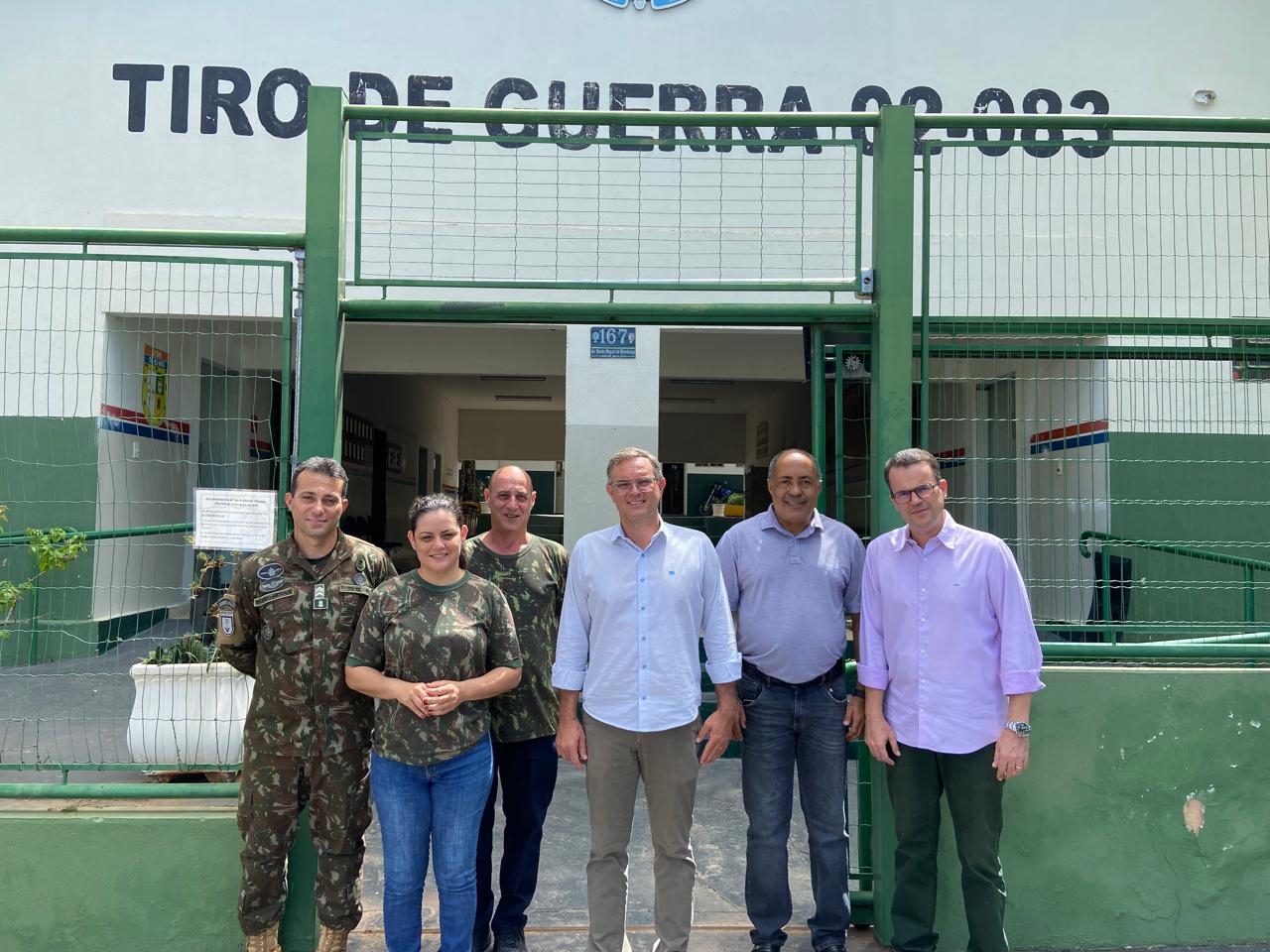 Prefeito Cantarella assume presidência da 145ª Junta do Serviço Militar e visita Tiro de Guerra