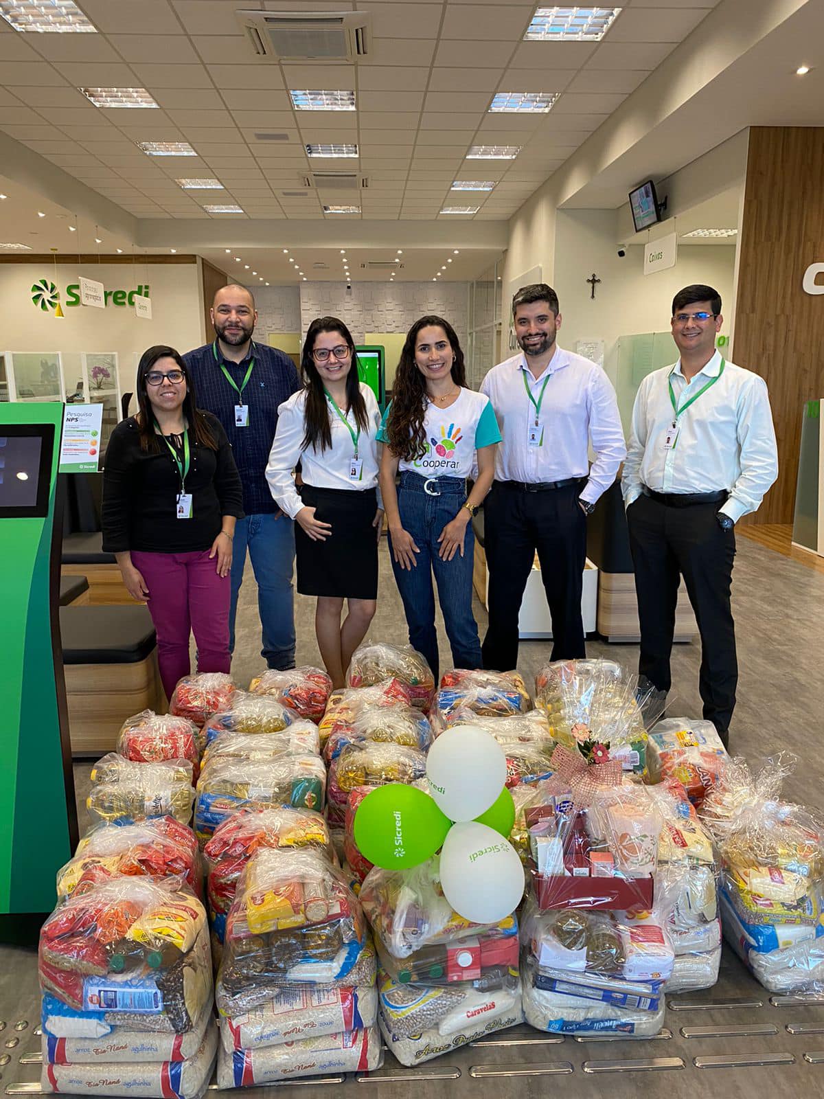 FUNDO SOCIAL  DE SOLIDARIEDADE DE OUROESTE REALIZA A DISTRIBUIÇÃO DE CESTAS DE ALIMENTOS  PARA FAMÍLIAS COM VULNERABILIDADE SOCIAL 