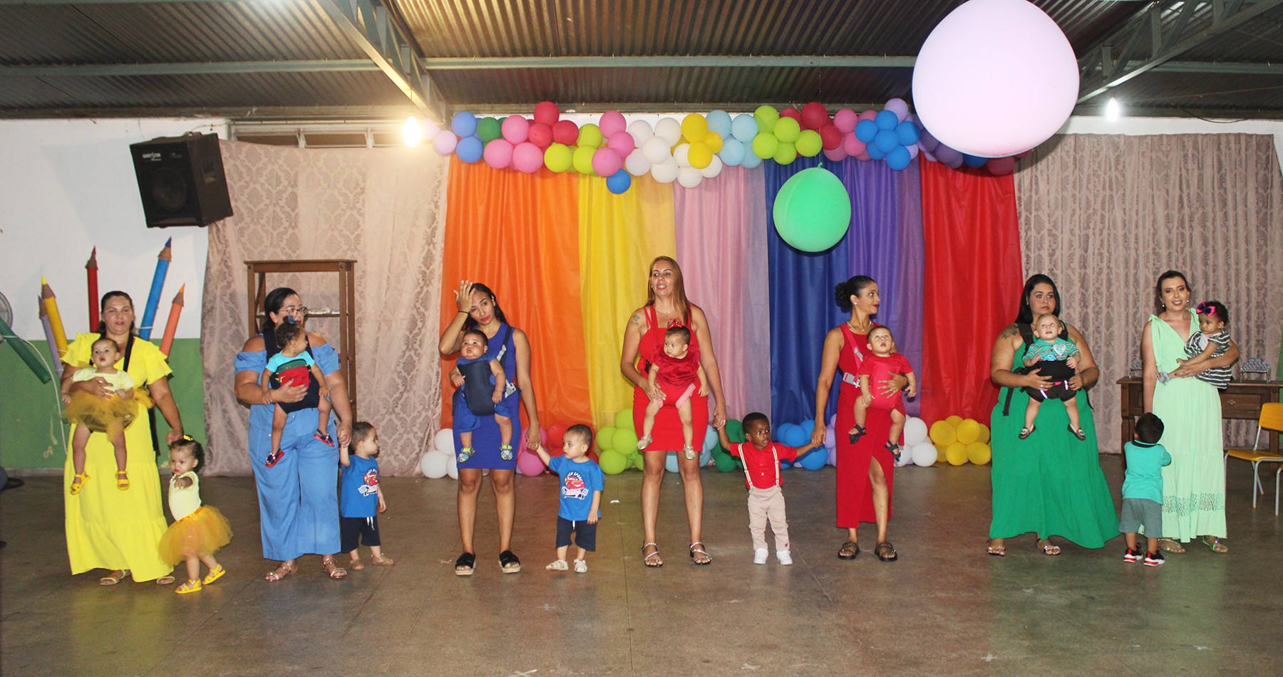 Formatura da creche EMEI Elias Cândido da Silveira em Mira Estrela