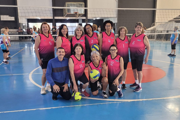 Equipe feminina de vôlei adaptado segue em destaque na Liga da 3ª idade