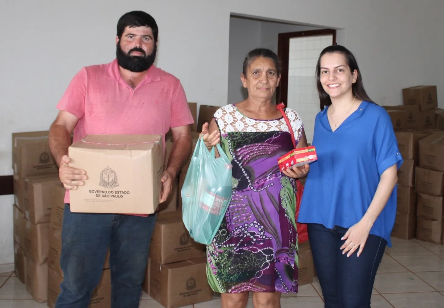 Fundo Social de Solidariedade do Estado de São Paulo, juntamente com o município de Mira Estrela, distribuíram 185 cestas básicas que foram entregues às famílias miraestrelenses